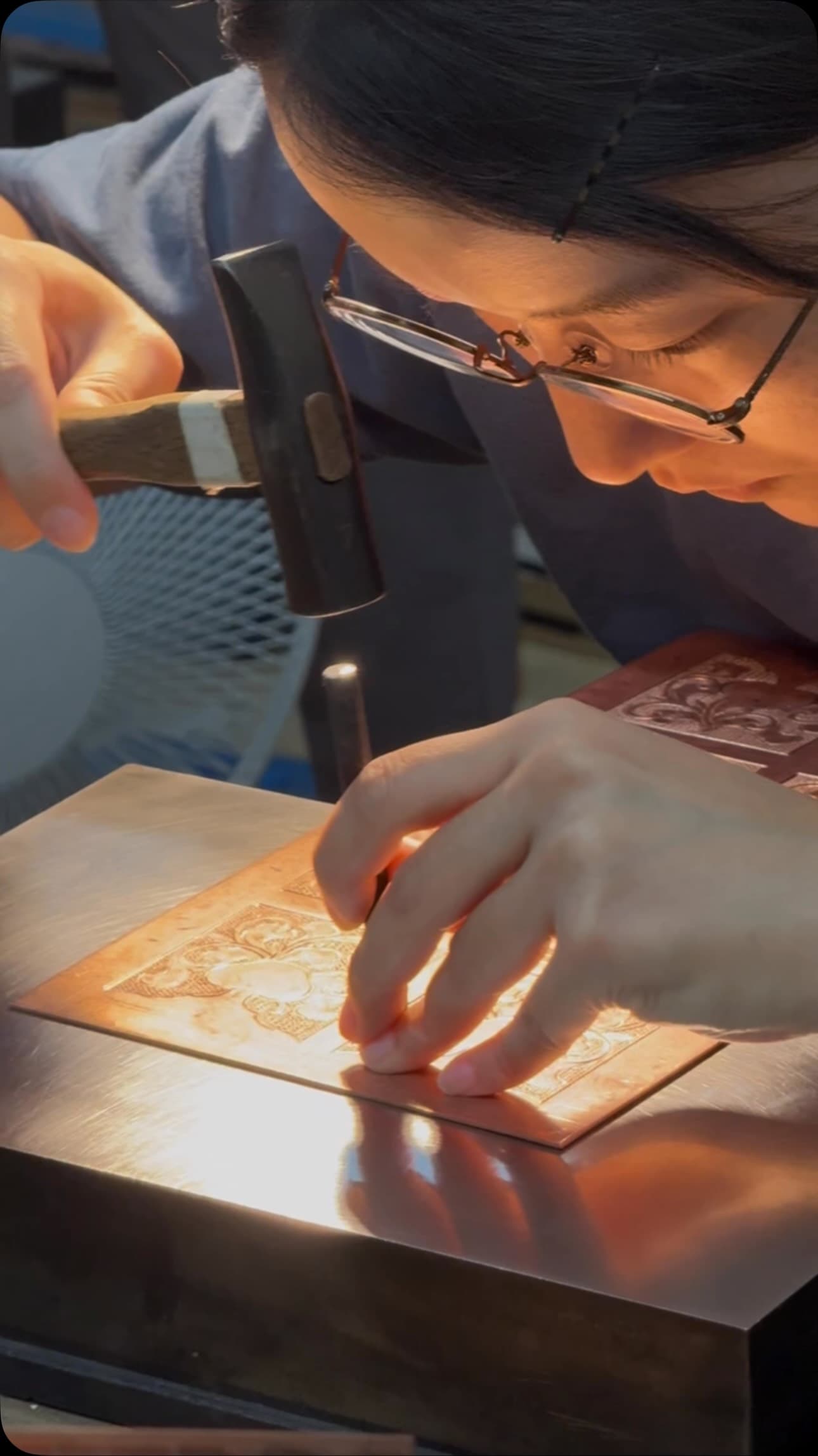 Instagramに掲載された金属加工の制作工程